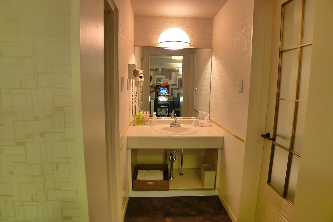 Liefdeshotel Hotel Golf III Atsugi (Adults Only)